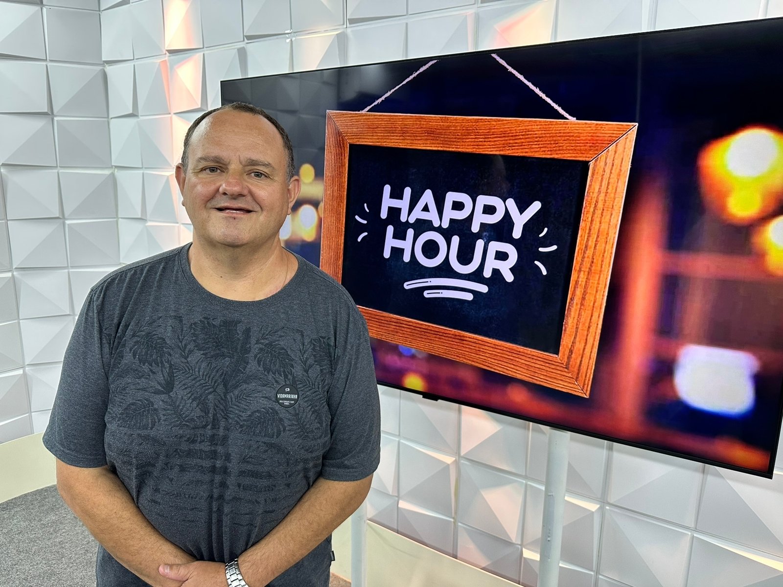 Miguel Herdy Estreia Programa Happy Hour No Extra Sc Cotidiano