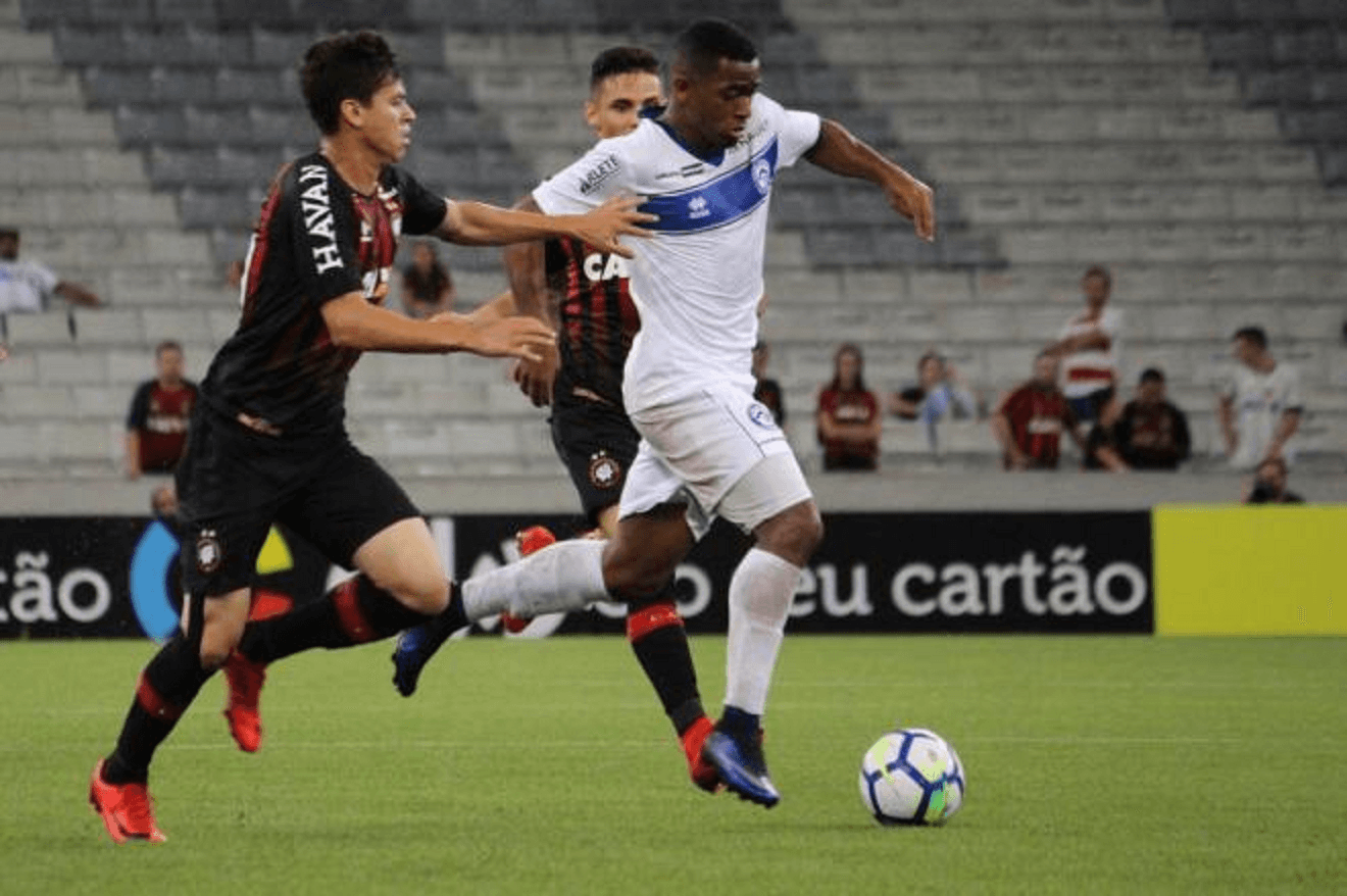 COPA DO BRASIL: Em jogo inacreditável, Tubarão faz 4 mas deixa Atlético-PR virar no finalzinho