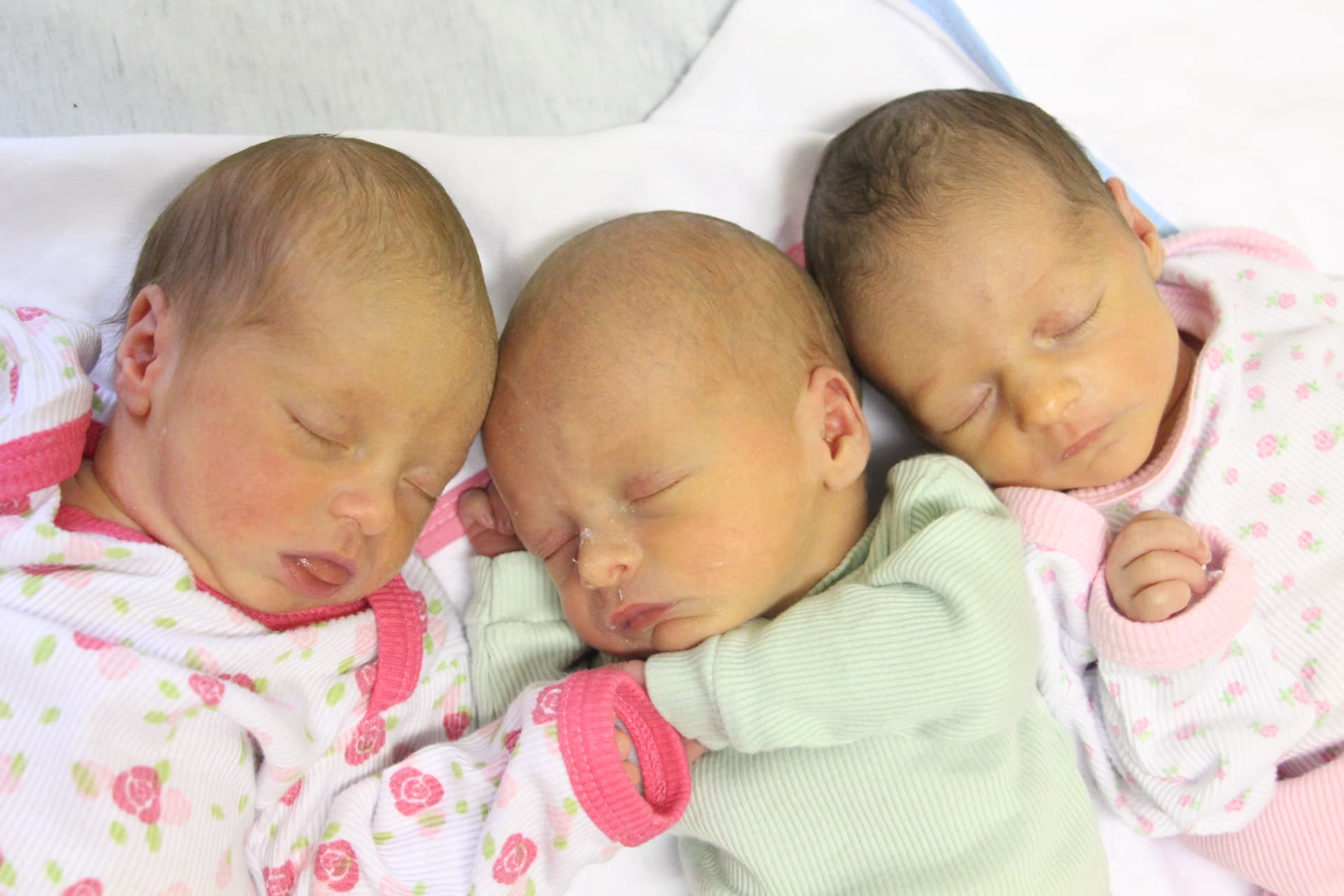 HNSC: nascem primeiros trigêmeos de 2018