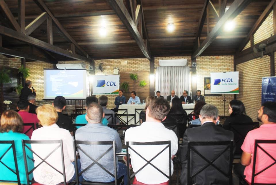 Aeroporto Regional concentra debate em reunião de CDLs