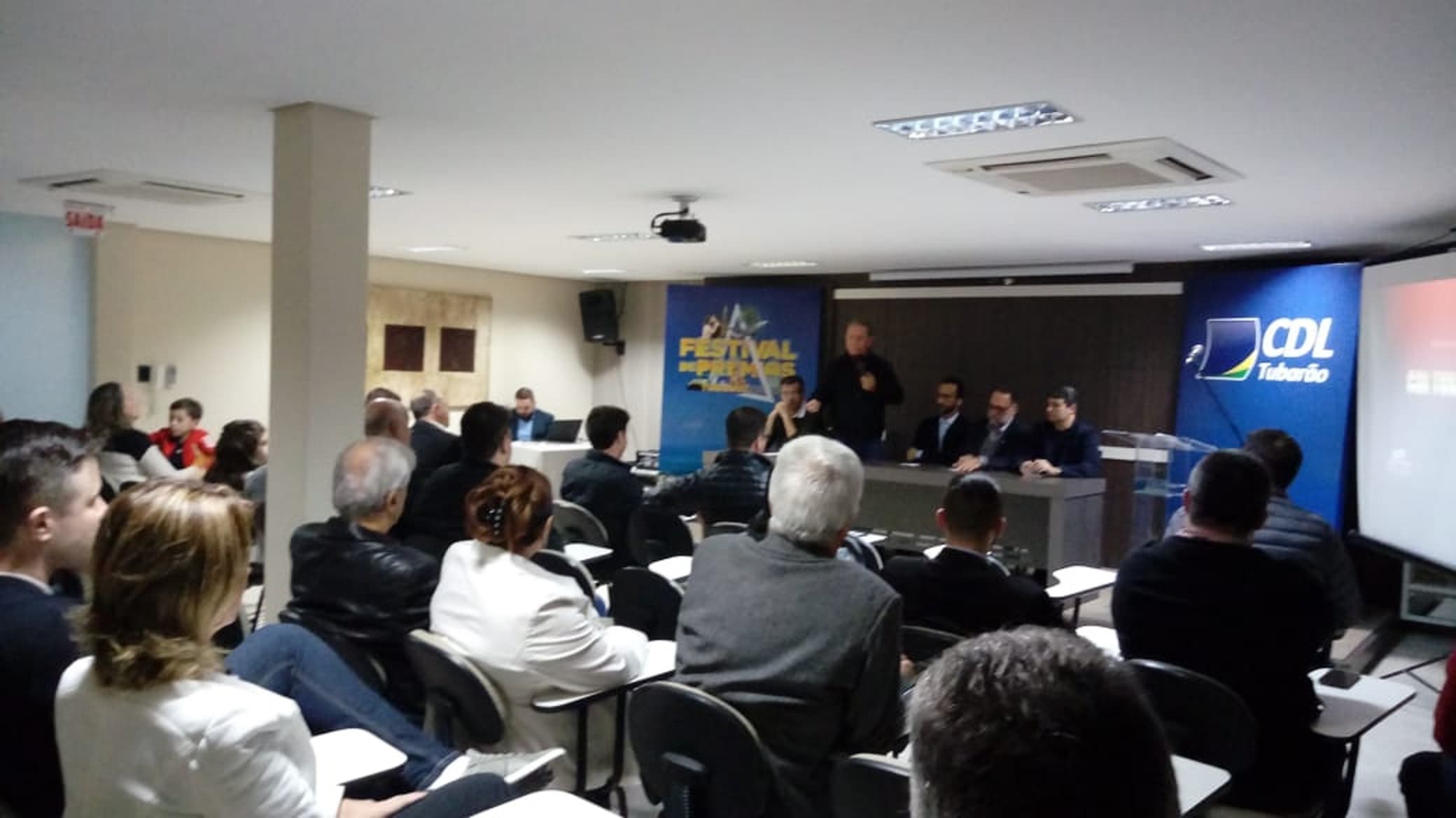 CDL recebe prefeitura em assembleia ordinária