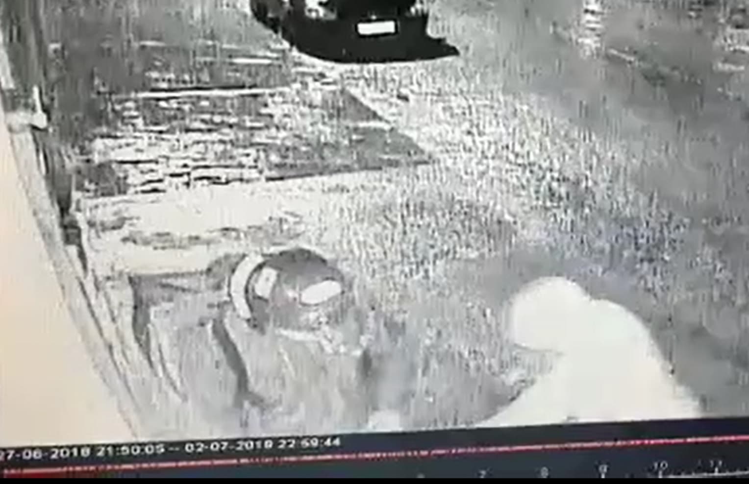 Entregador de pizza é assaltado, no Revoredo