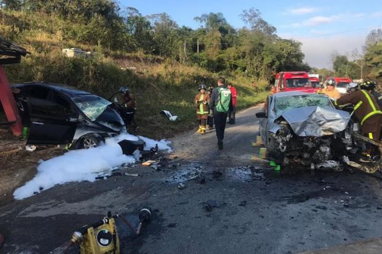 Feriadão: seis pessoas morreram em acidentes nas rodovias de SC; uma em Laguna
