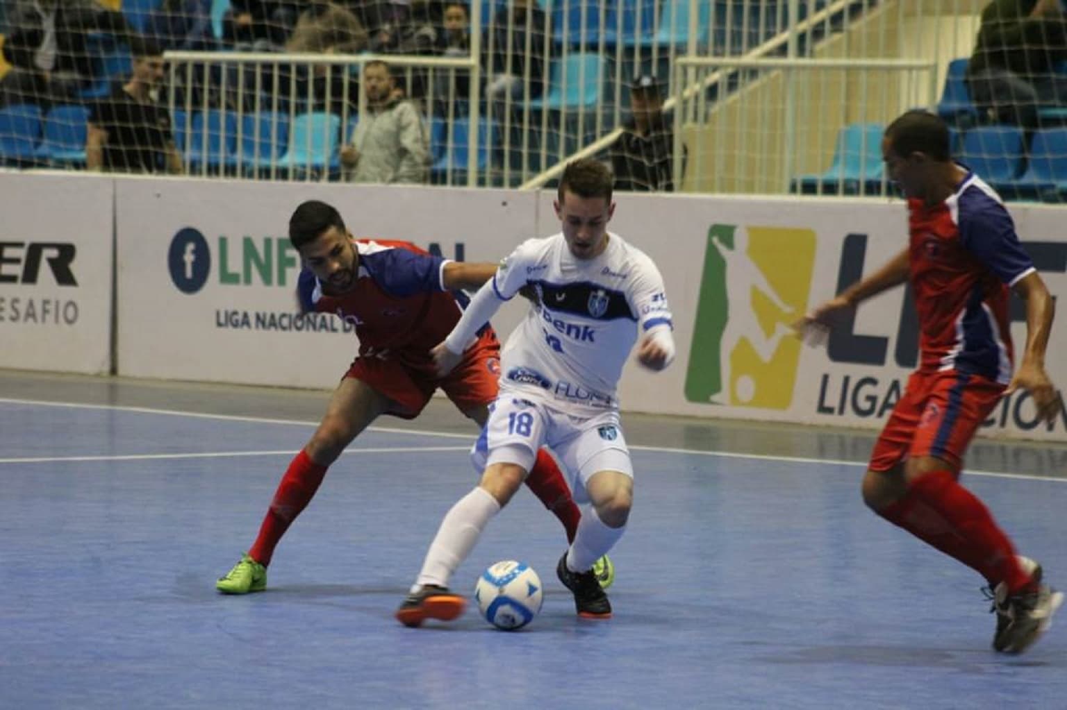 LIGA FUTSAL: Em casa, Tubarão goleia a equipe do Shouse