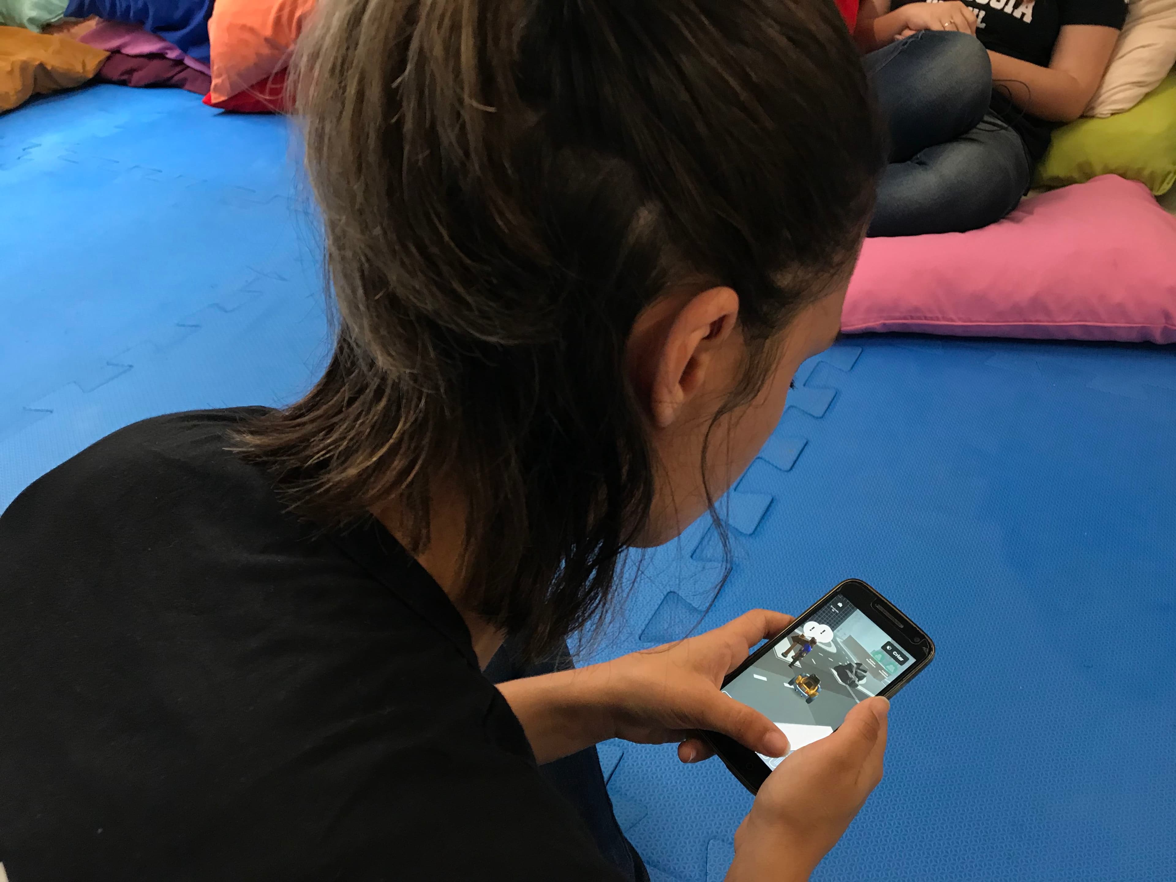 Estudantes criam jogo virtual para auxiliar na escolha da profissão