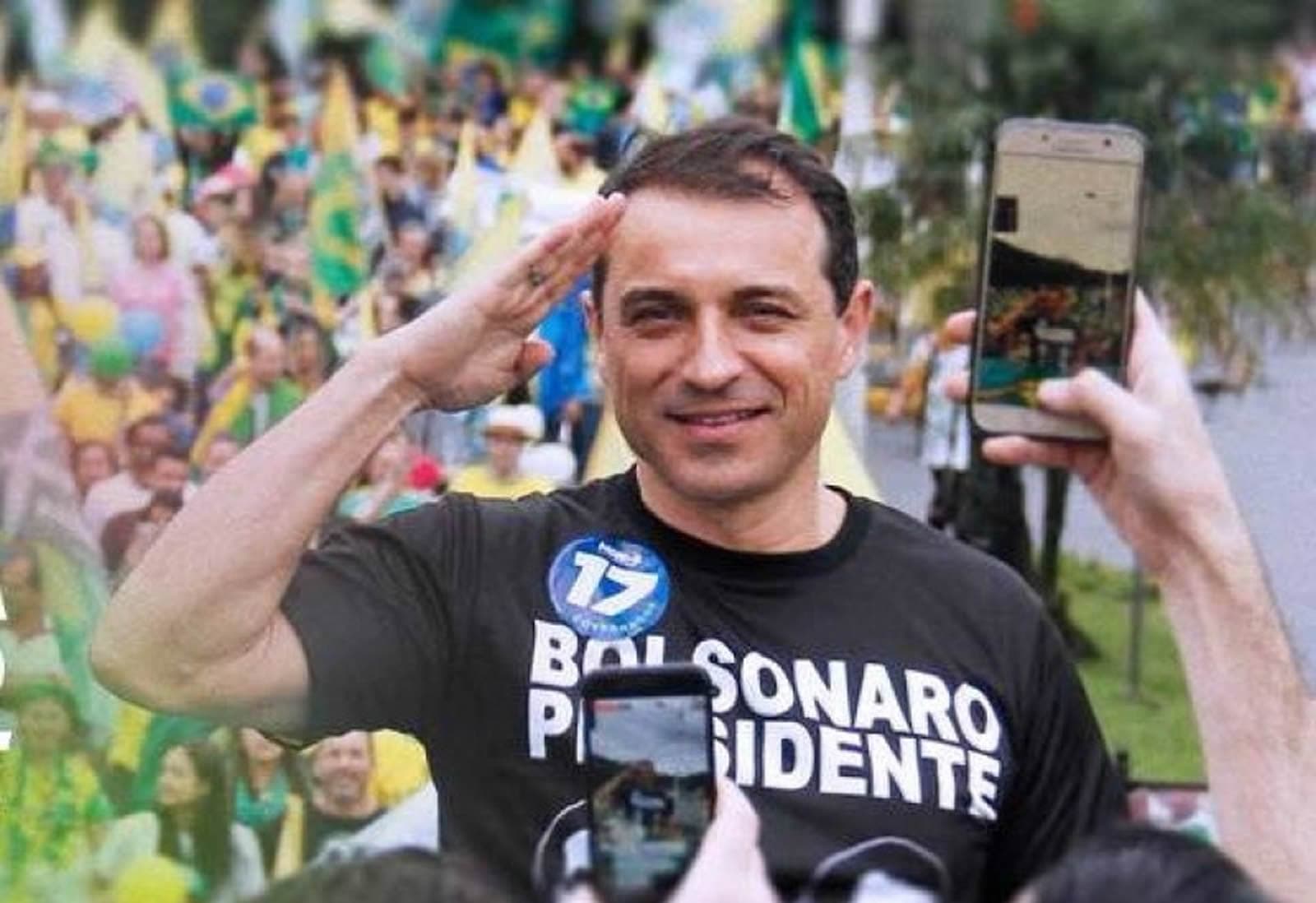 Comandante Moisés é eleito governador de SC