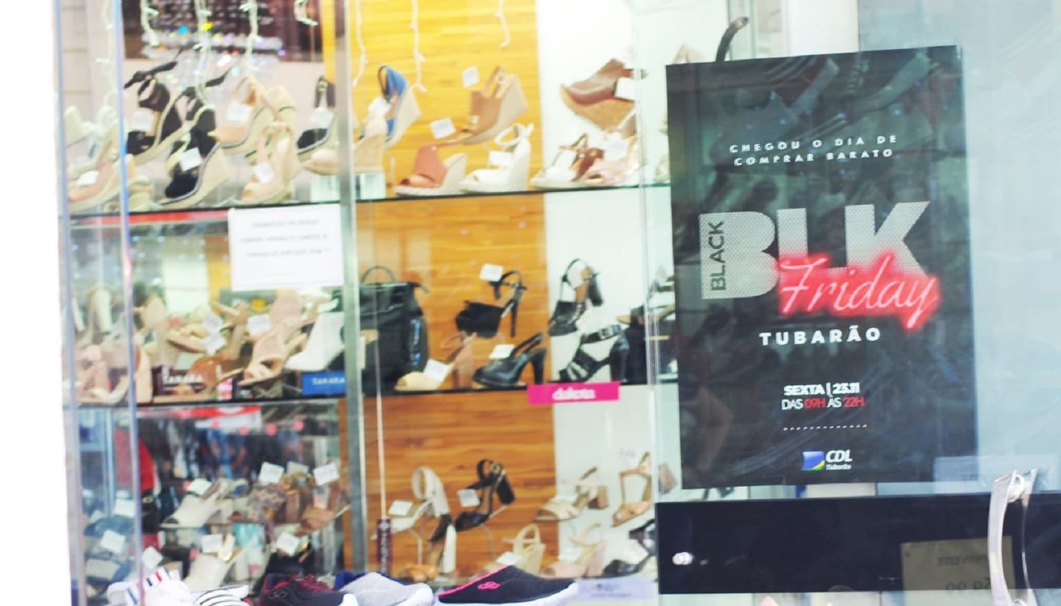 Sexta-feira de Black Friday no comércio de Tubarão