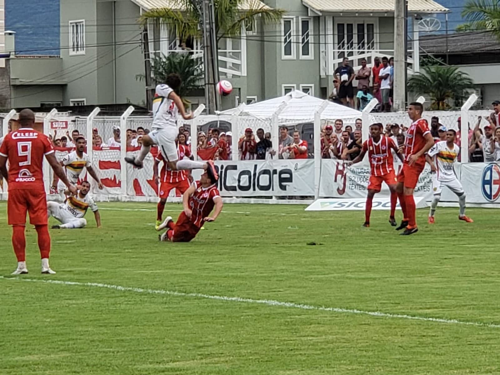 COPA SC: Hercílio Luz e Brusque ficam no 0 a 0 na primeira partida da final