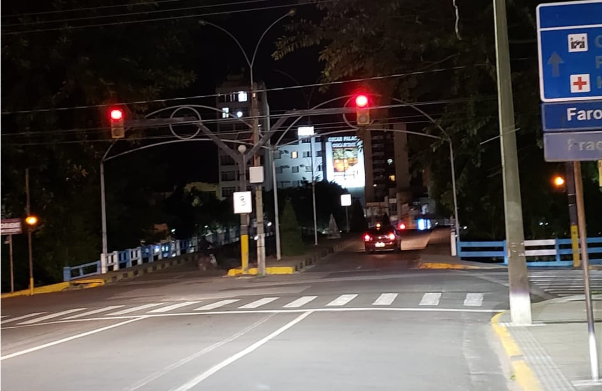 Furto de fiação elétrica deixa pontes às escuras