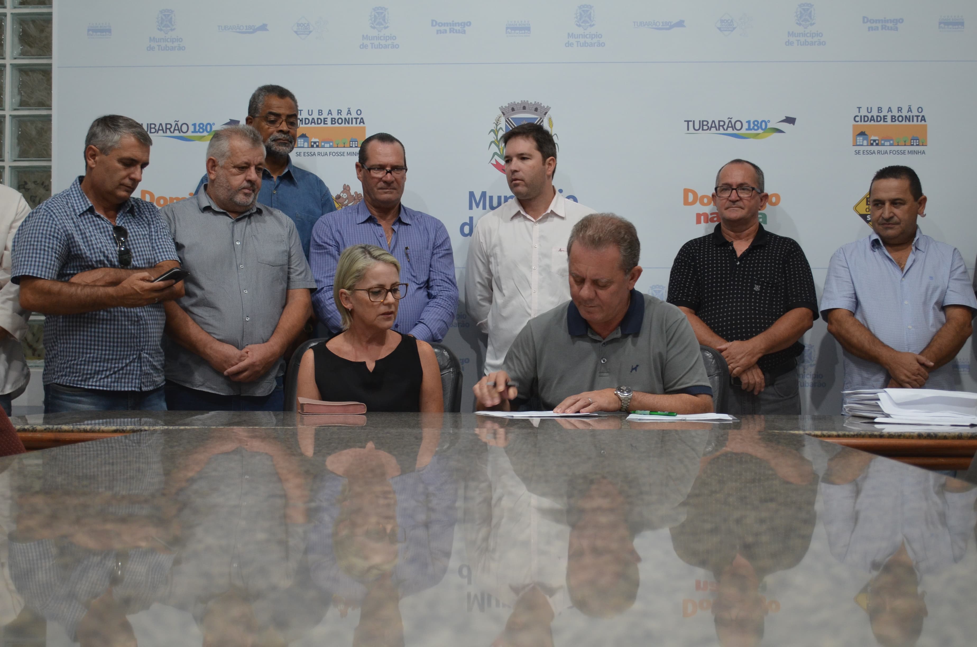 Ordem de serviço para passarela de concreto é assinada; prazo é de 10 meses