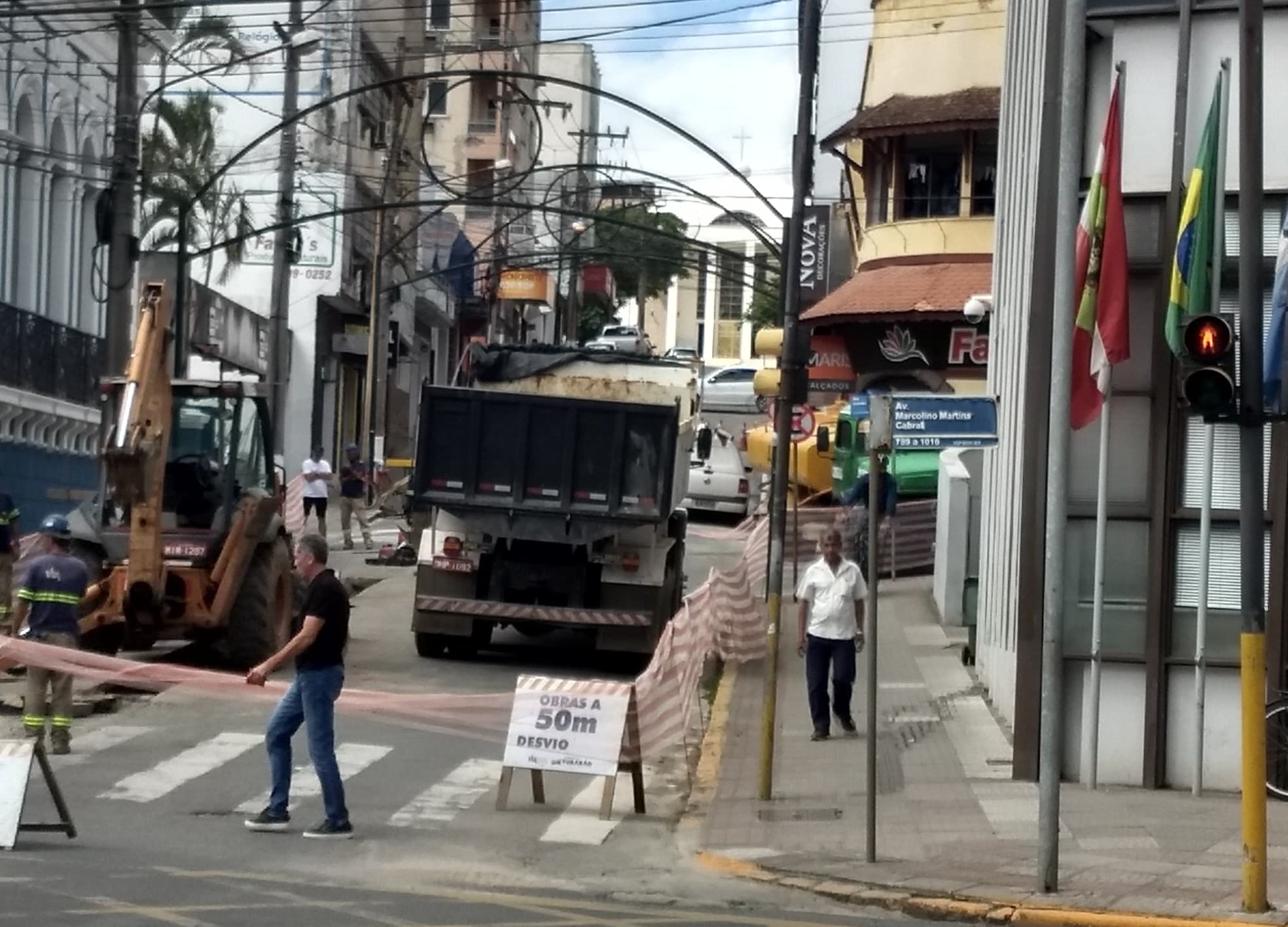 Dez ruas estarão com obras nesta quarta-feira (27)