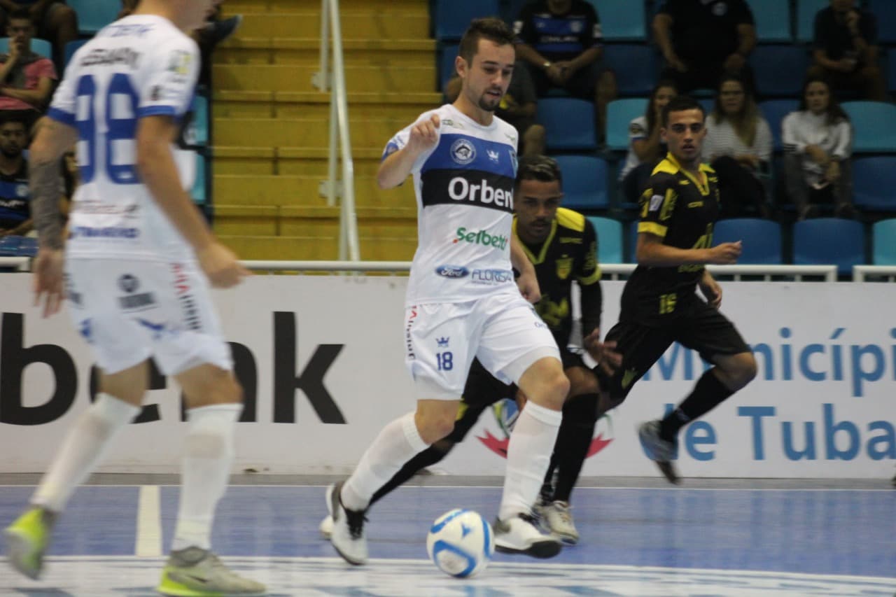 Tubarão Futsal vence o último amistoso antes da final da Recopa SC