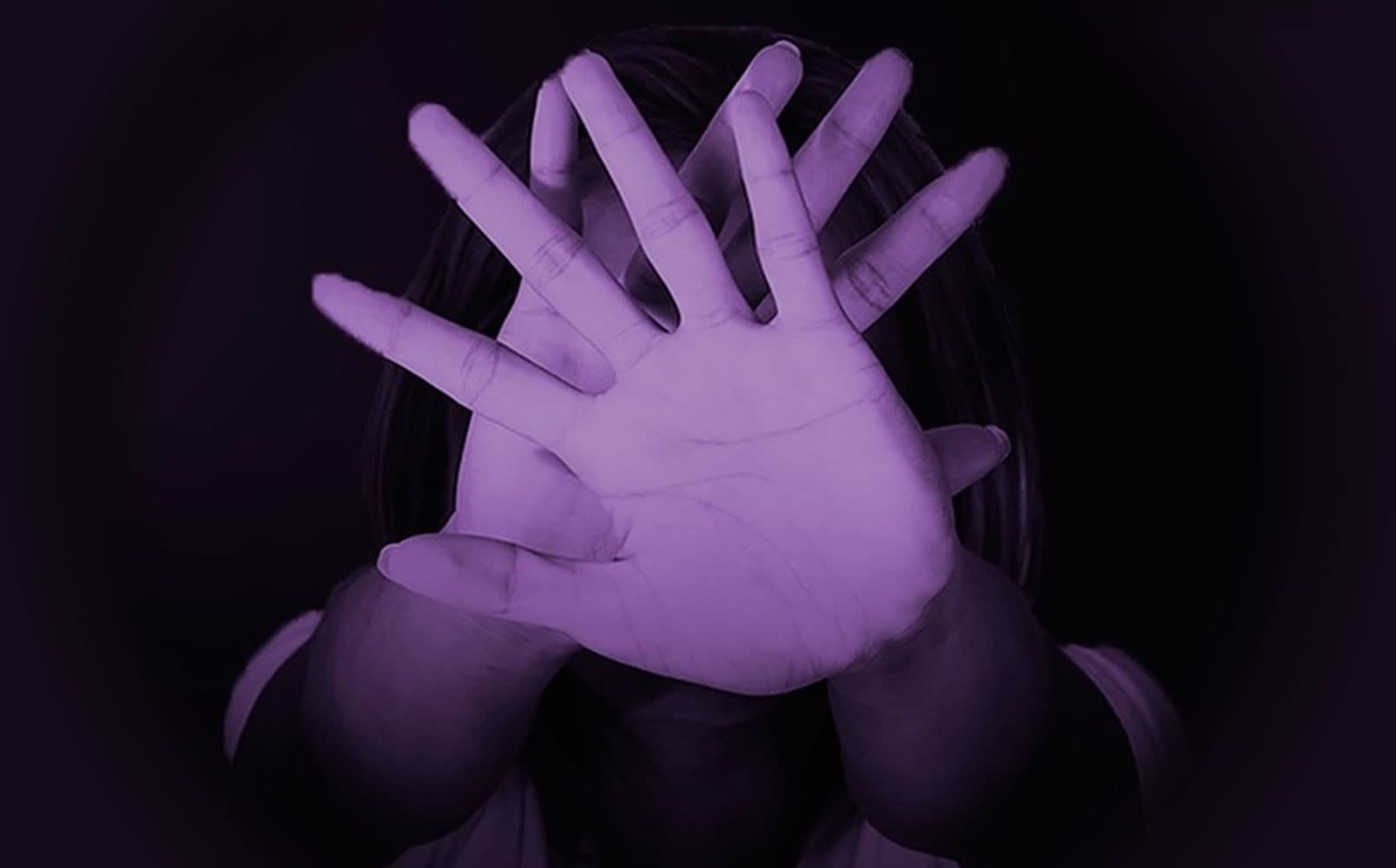 Mulher é esfaqueada pelo marido em tentativa de feminicídio