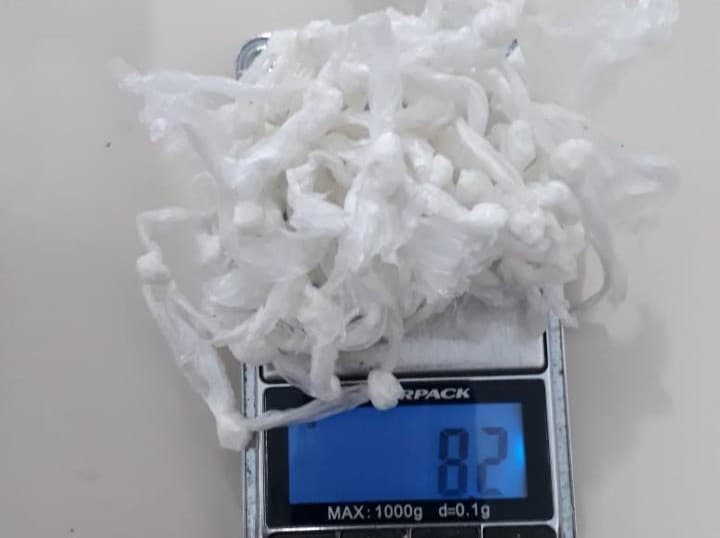 Traficante é preso com 90 pedras de crack