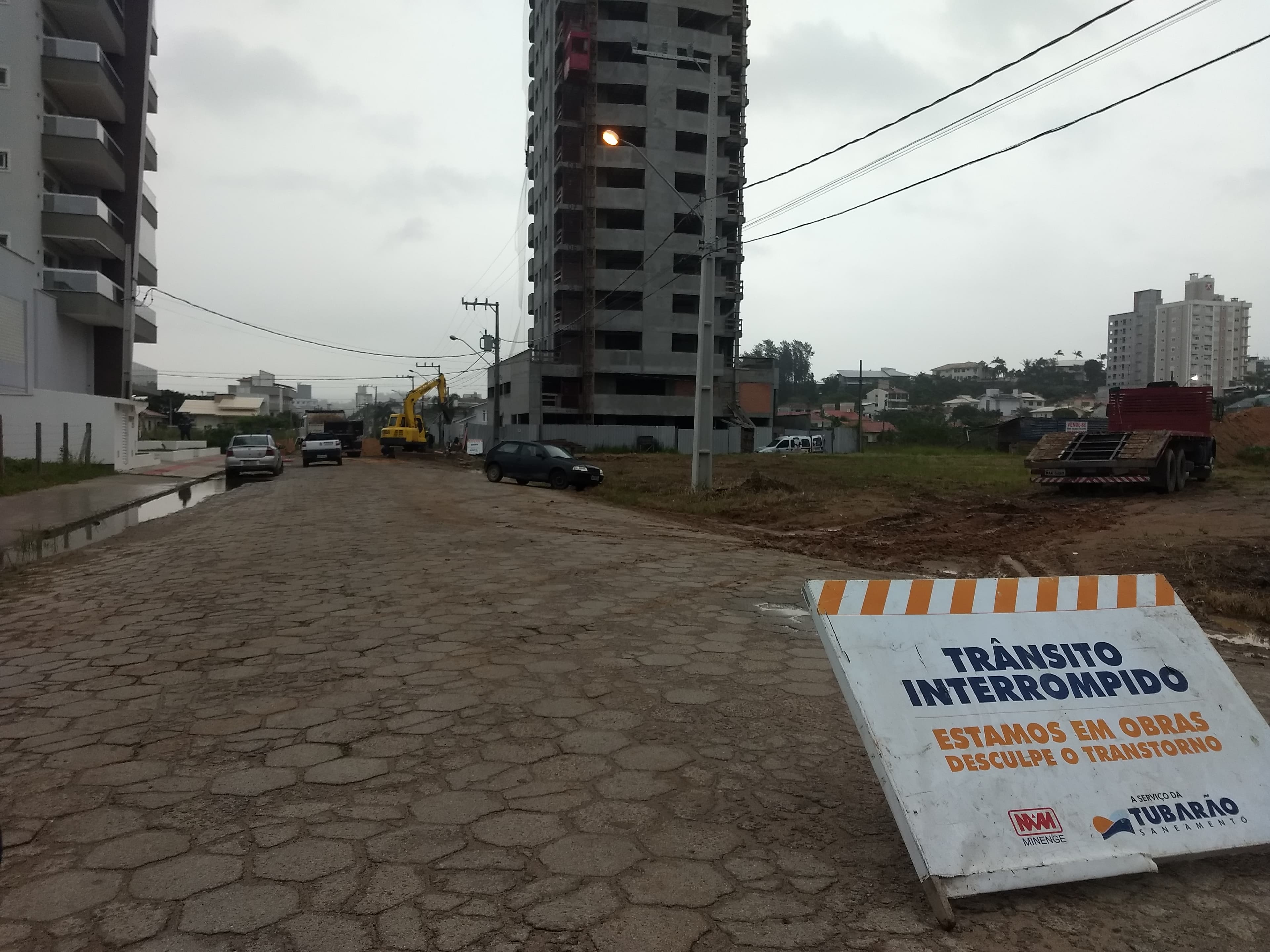 Dez ruas estarão em obras nesta terça-feira (23)