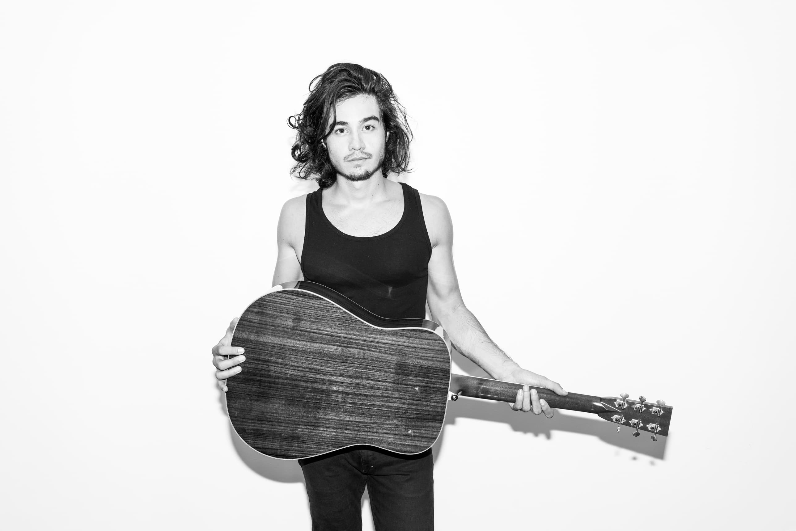 Tiago Iorc é o escolhido para resgatar o “Acústico MTV”