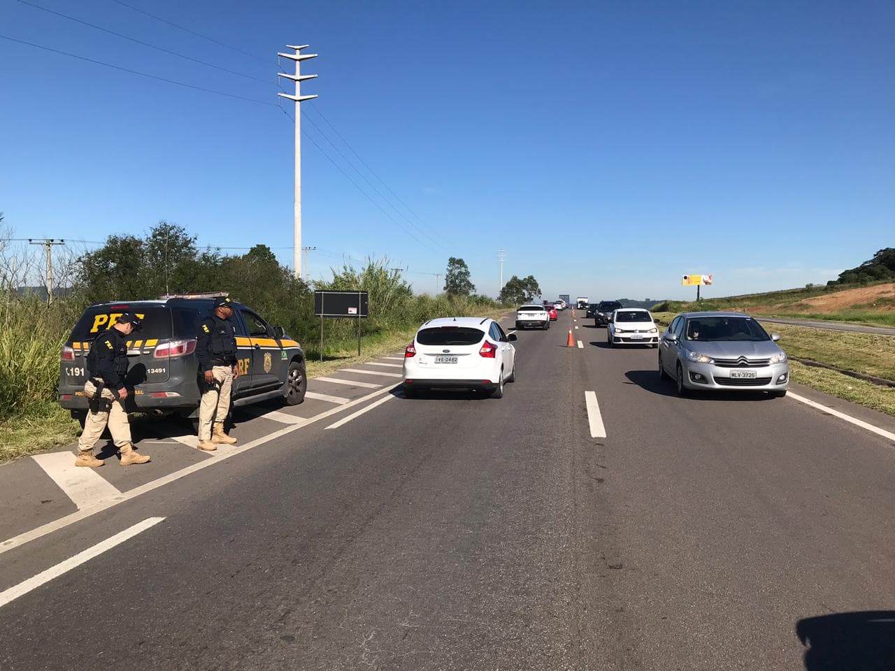 PRF libera o sentido sul da BR-101; ponte de Jaguaruna segue interditada