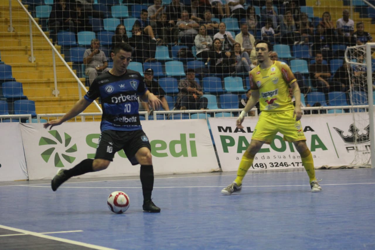 LIGA FUTSAL: Copagril abre três, mas Tubarão consegue o empate