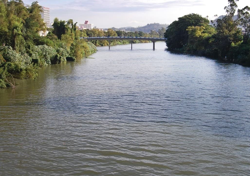 Prefeitura abre licitação para a construção de ponte atrás do shopping