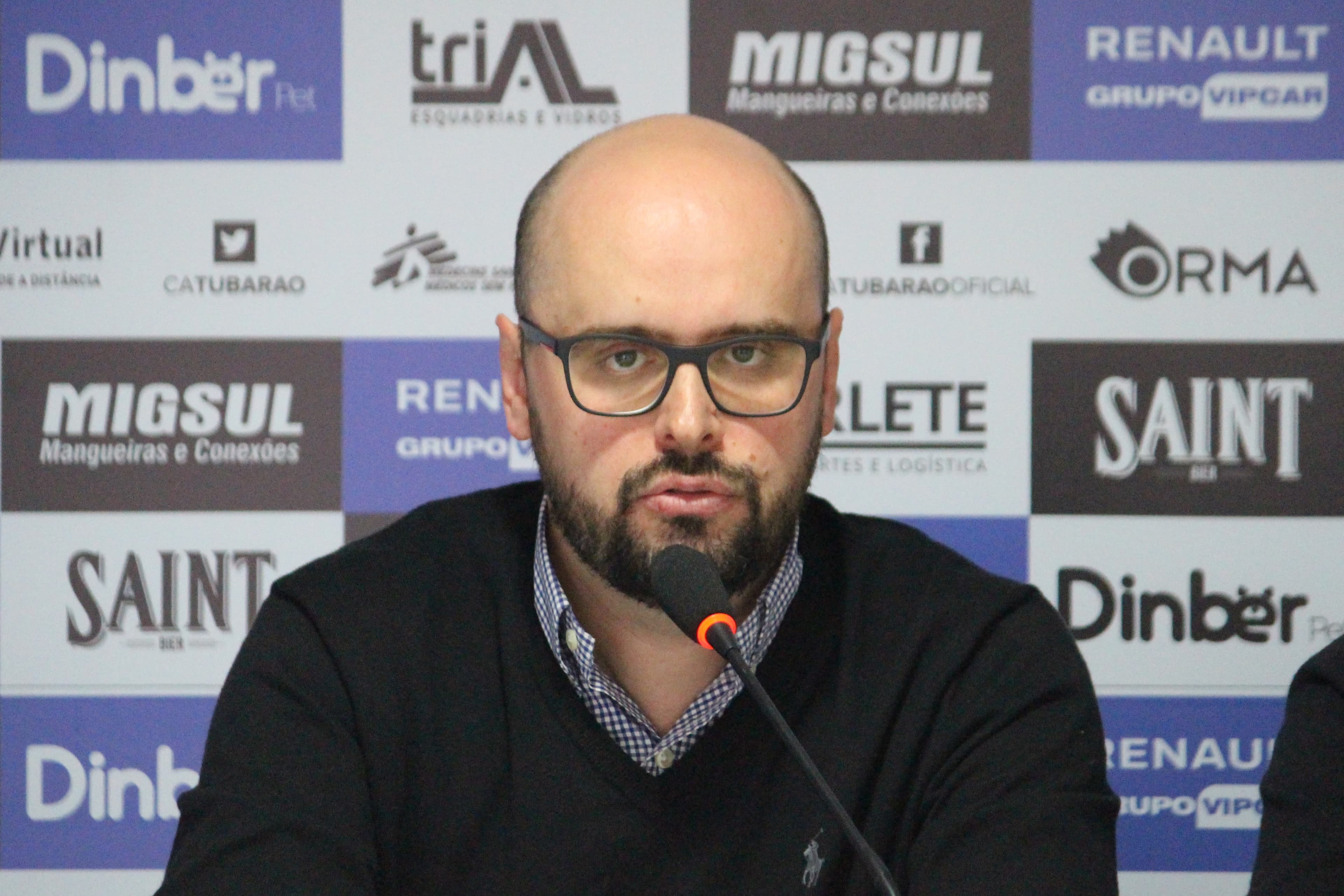 Em meio à crise, Luiz Henrique Ribeiro renuncia presidência do Clube Atlético Tubarão