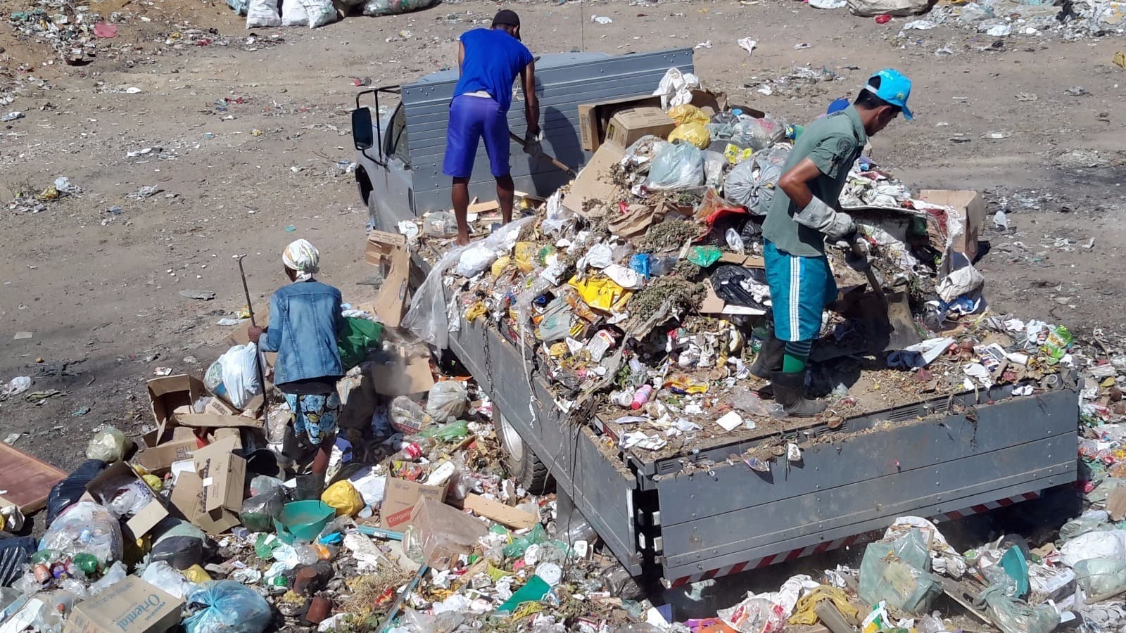 Descarte errado de resíduos sólidos causa males ao meio ambiente