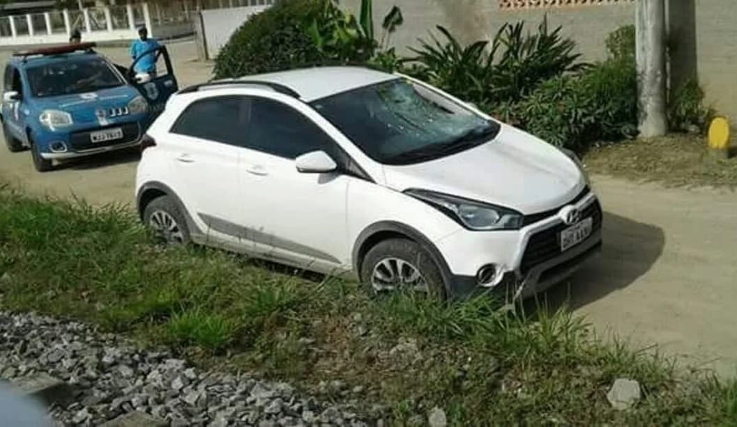 Ladrão de carro é condenado a 17 anos de prisão por atropelar e matar mãe e filho