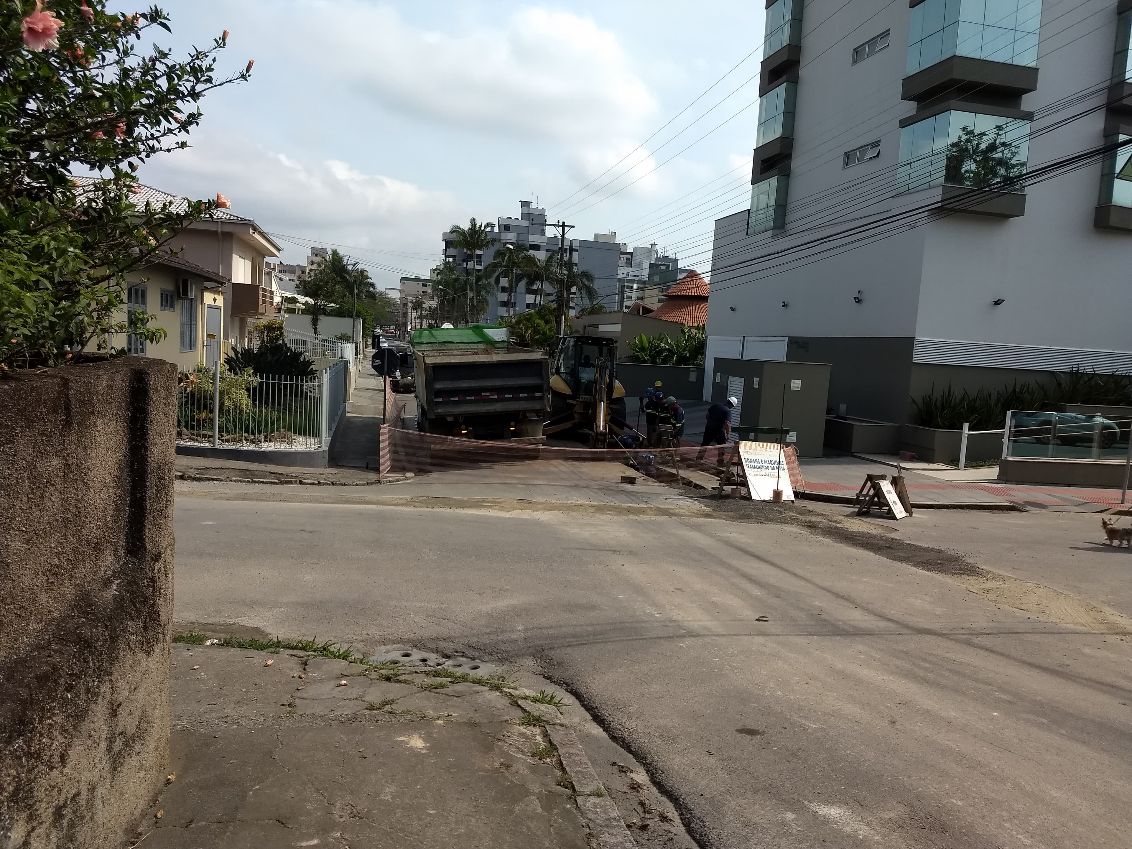 Cinco ruas estão na programação de obras desta segunda-feira (11)