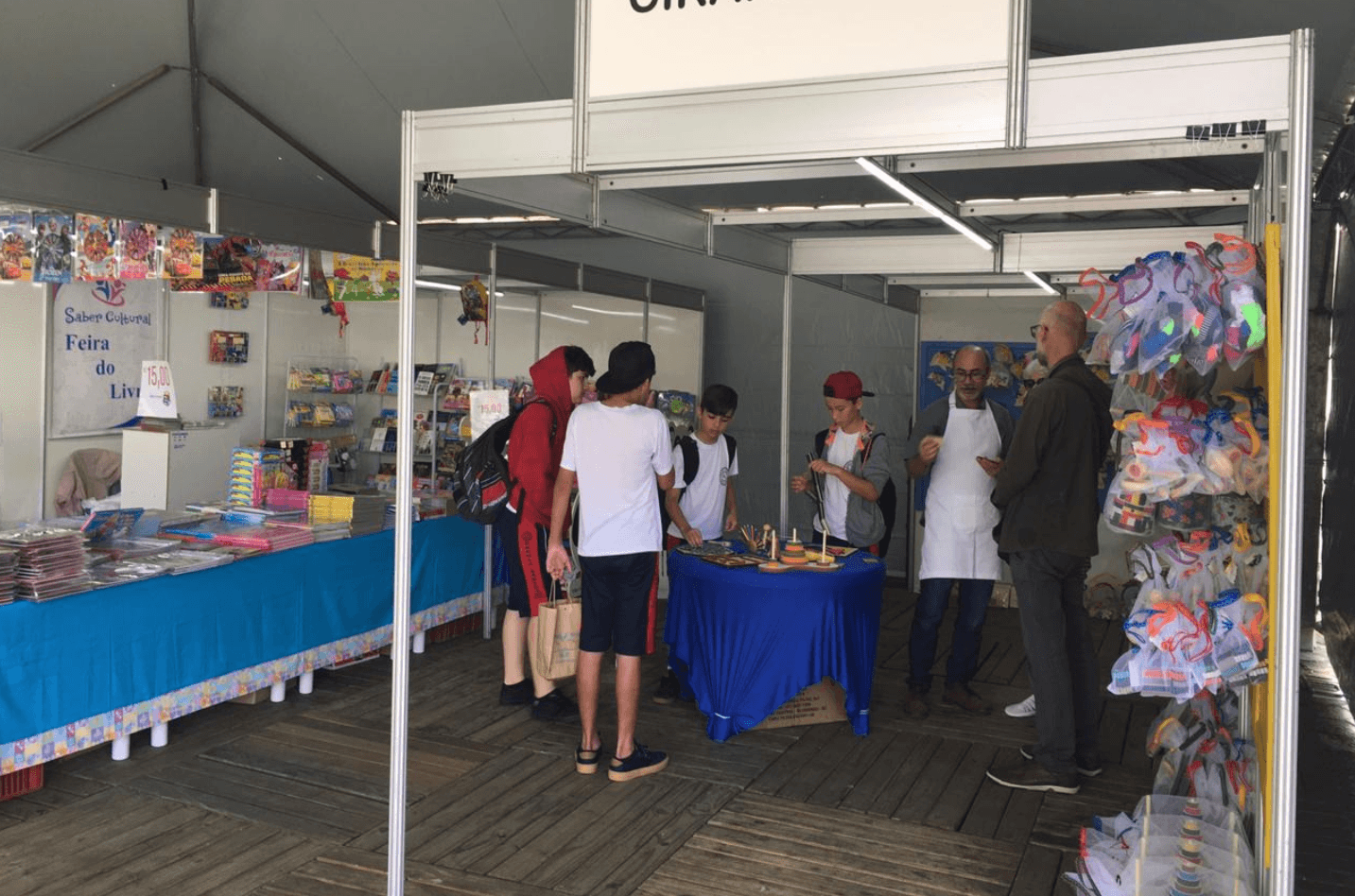 Feira do Livro segue até a próxima quinta-feira (14)