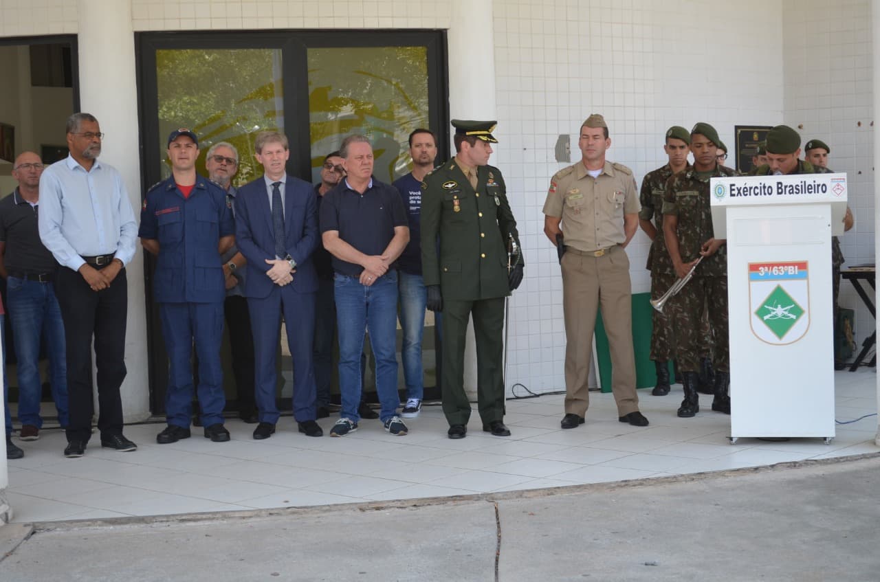 SEGUNDA MÃO - Chamem o Esquadrão da Moda!