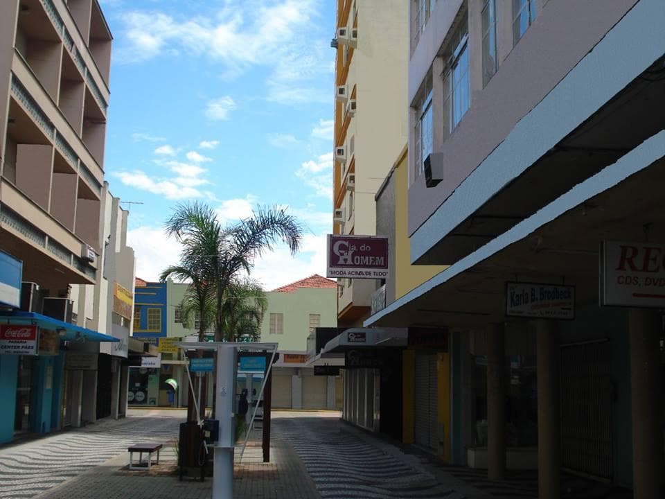 Governo do Estado muda decreto de novo; comércio poderá abrir às 8 da manhã