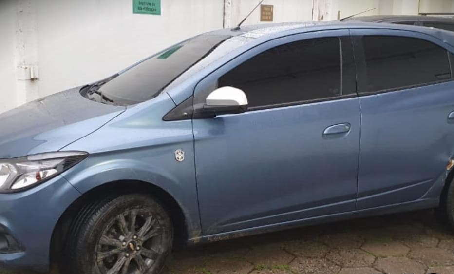 Carro clonado é apreendido em Tubarão