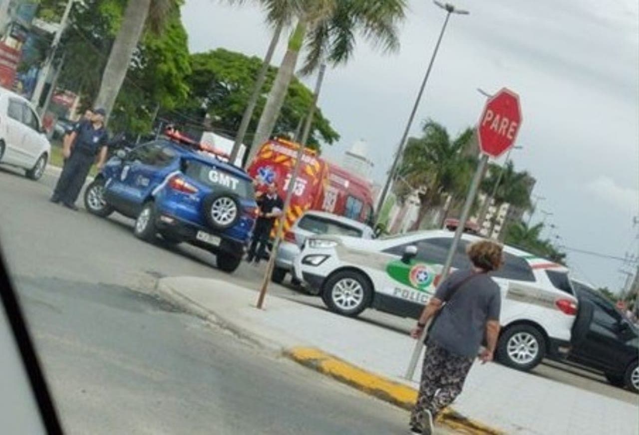 Ciclista é atropelado na Avenida Marcolino
