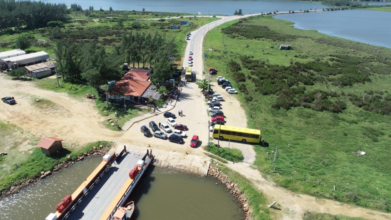 Governo garante ponte entre Ponta da Barra e bairro Magalhães, em Laguna