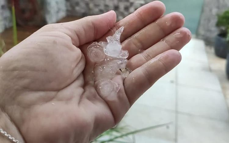 Chuva de granizo atinge a região