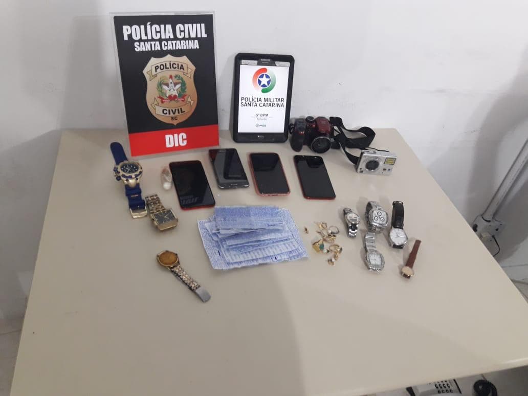 Suspeitos de roubar e manter idosos reféns são presos