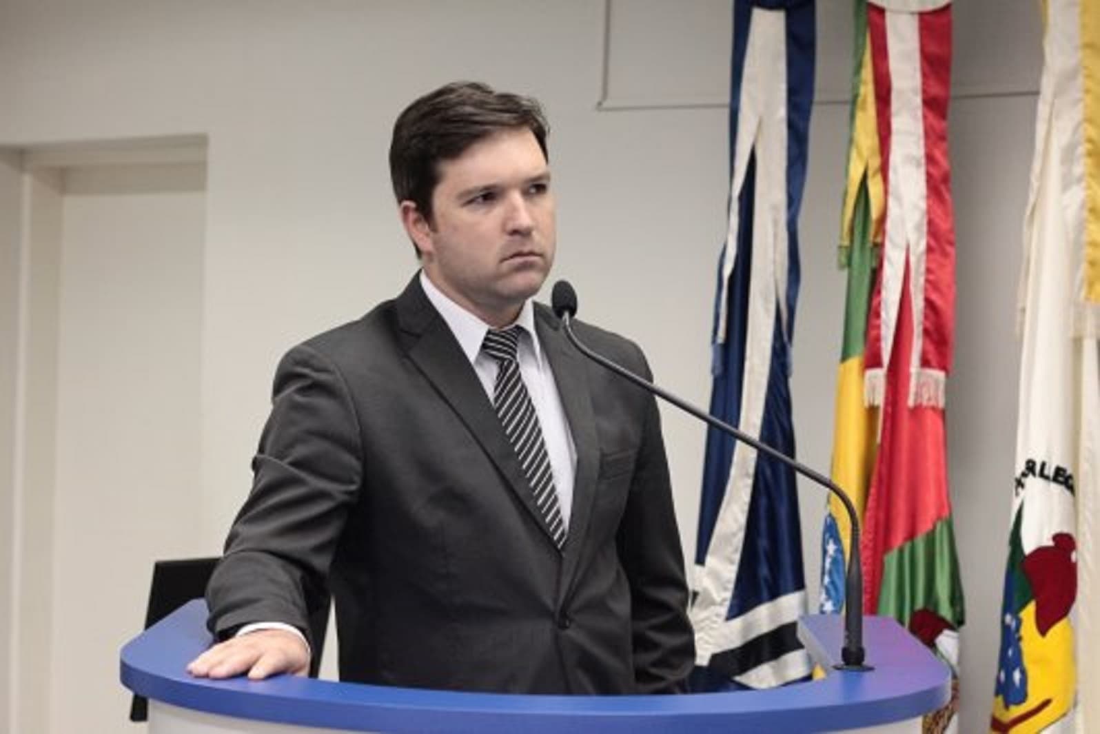 Vereador Alexandre Moraes (PSD) está com suspeita de coronavírus