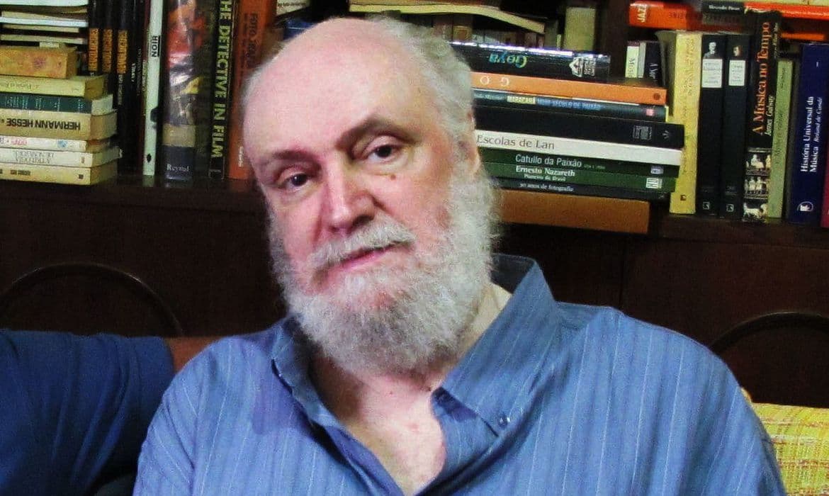 Morre o compositor Aldir Blanc, de "O bêbado e a equilibrista"
