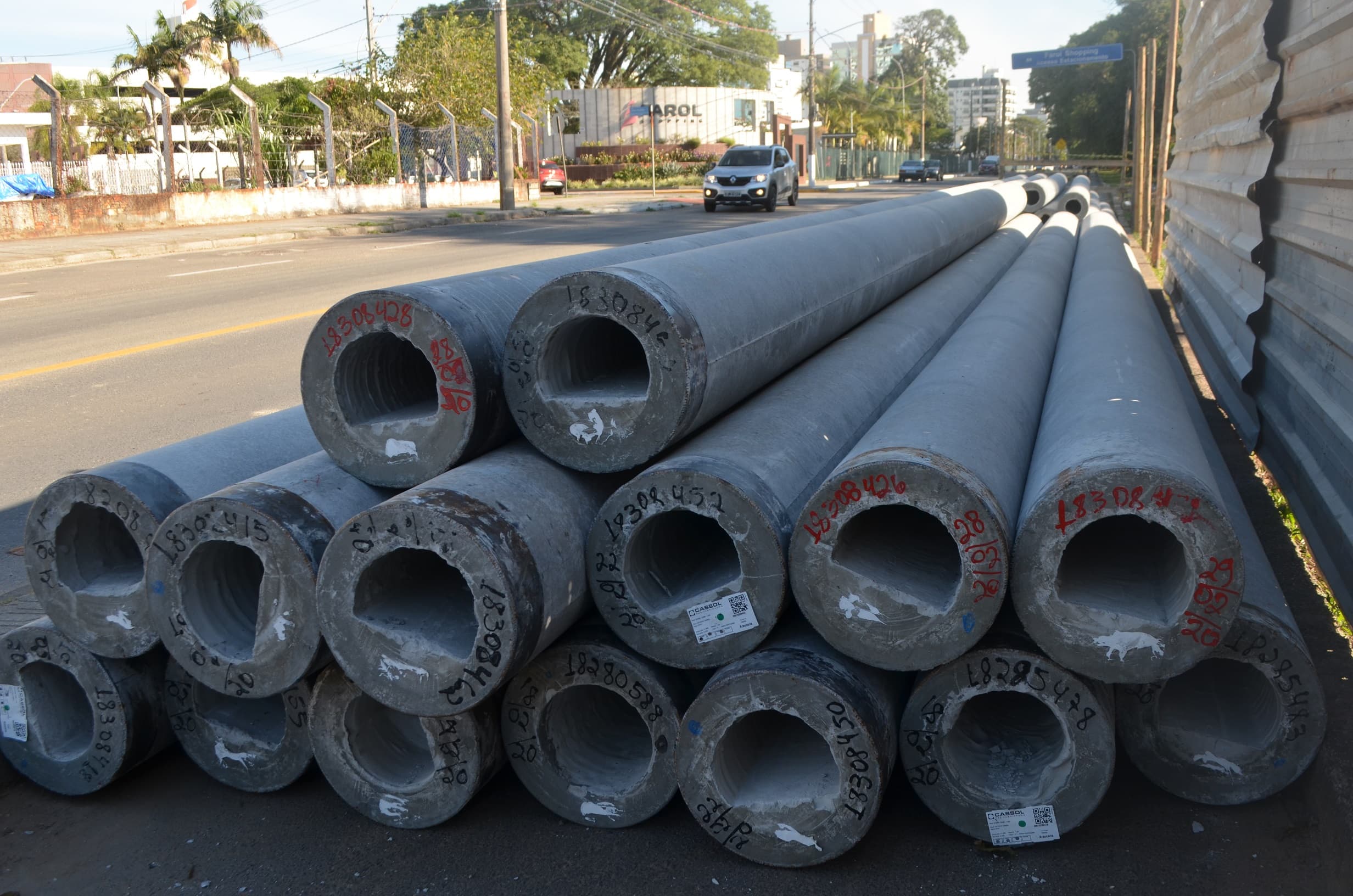 Chegam as primeiras estacas para a construção da nova ponte