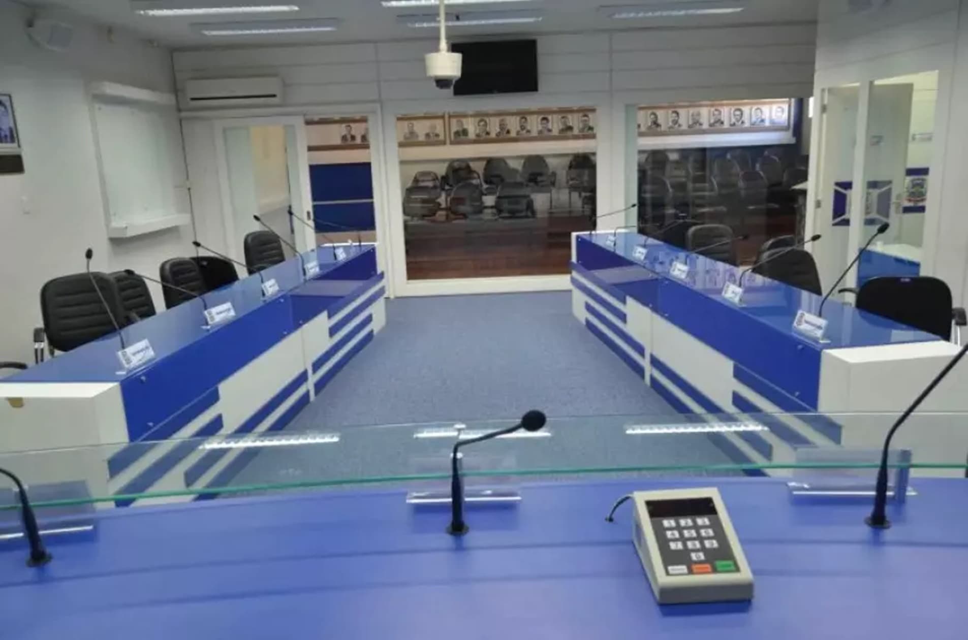 Atirando com metralhadora sem munição