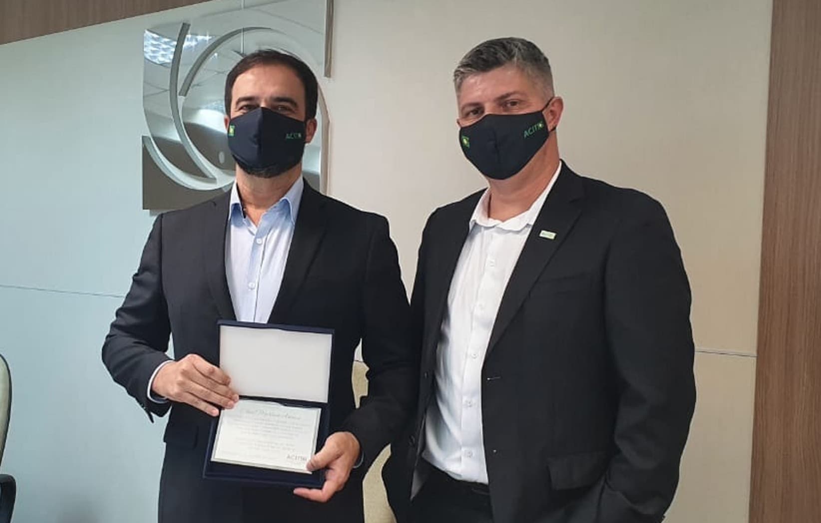 SEGUNDA MÃO - Acit: uma gestão esquecível e uma posse despercebida