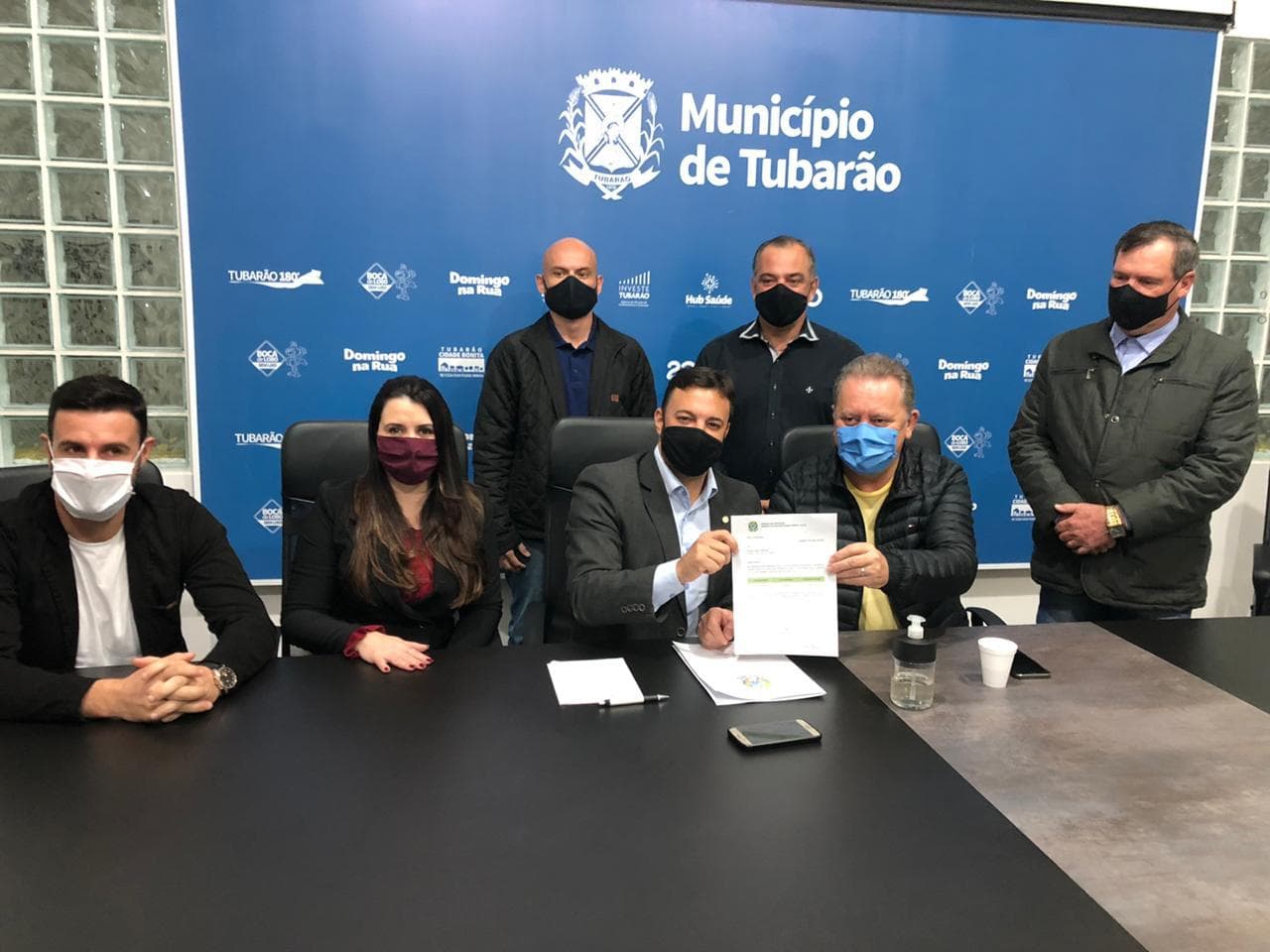 PRIMEIRA MÃO - Clã dos Menegaz ensaia volta para o governo municipal