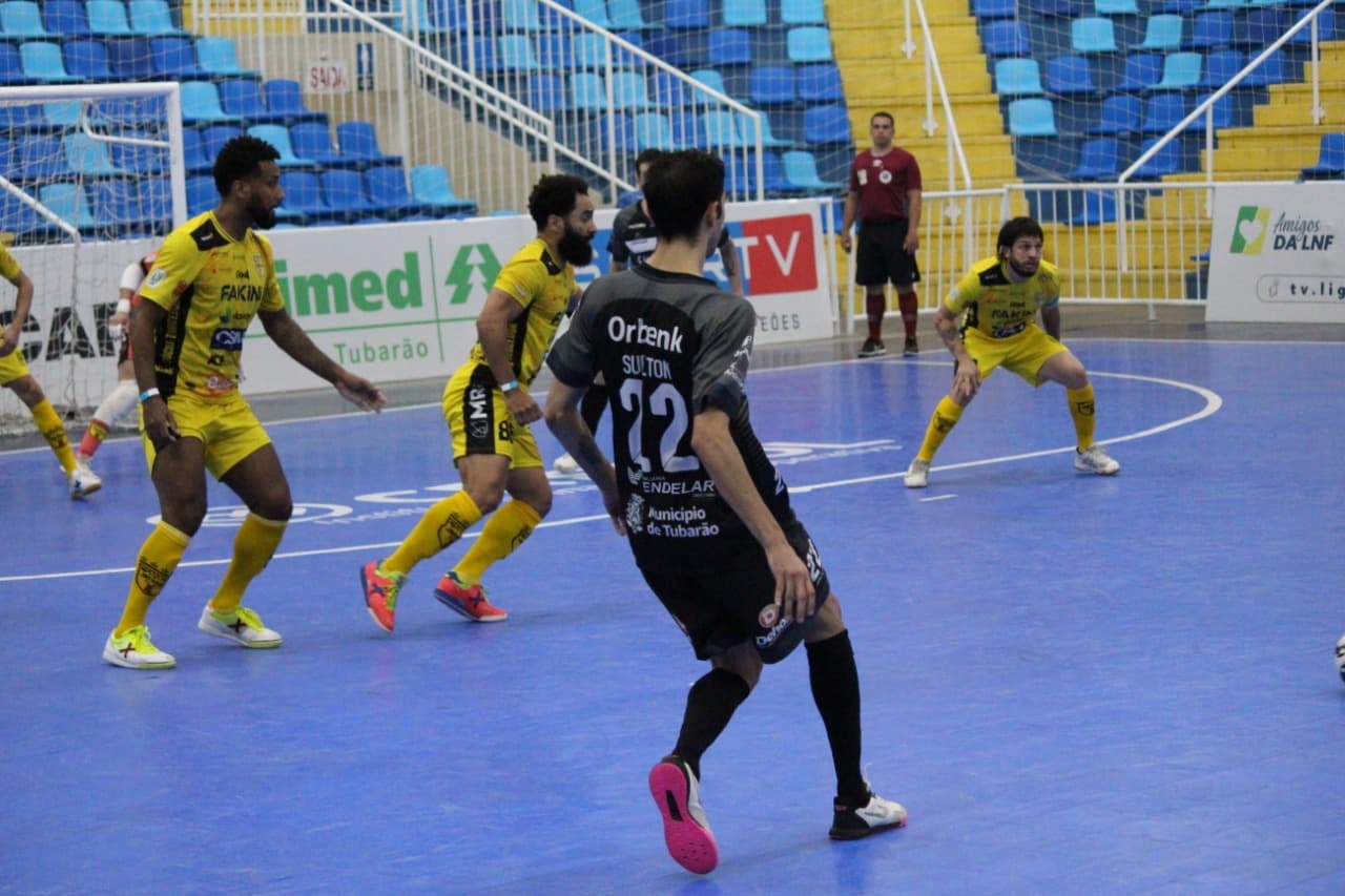 LIGA: Tubarão Futsal bate o Jaraguá na Arena