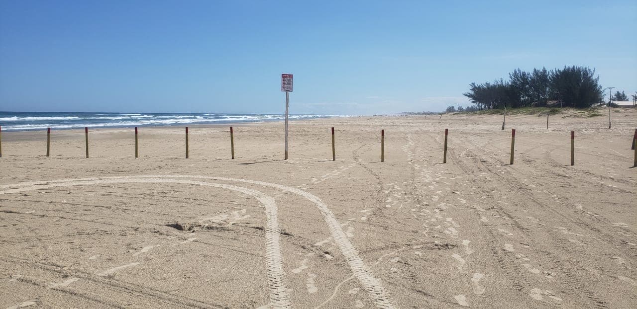 Em Jaguaruna, circulação de veículos na faixa de areia dos balneários é proibida