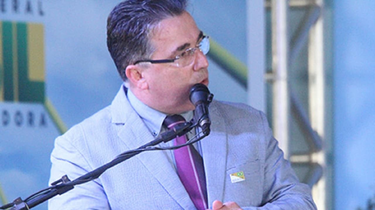 TJ confirma bloqueio de bens de ex-prefeito de Laguna por superfaturamento