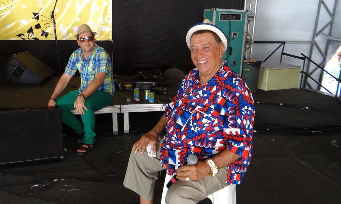 Morre Genival Lacerda, vítima de COVID-19