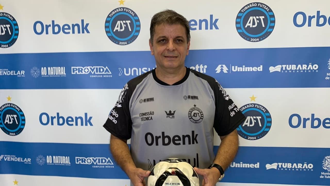 De cara nova, Tubarão Futsal apresenta novo treinador