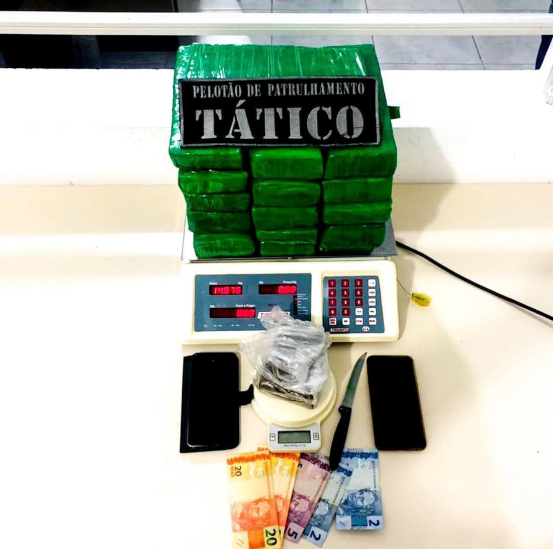 15 quilos de maconha são apreendidos, em Tubarão