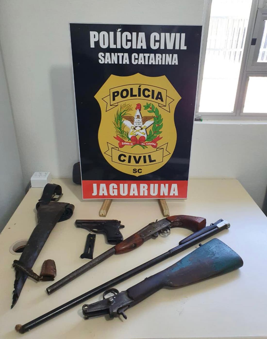 Polícia de Jaguaruna prende homem por violência doméstica