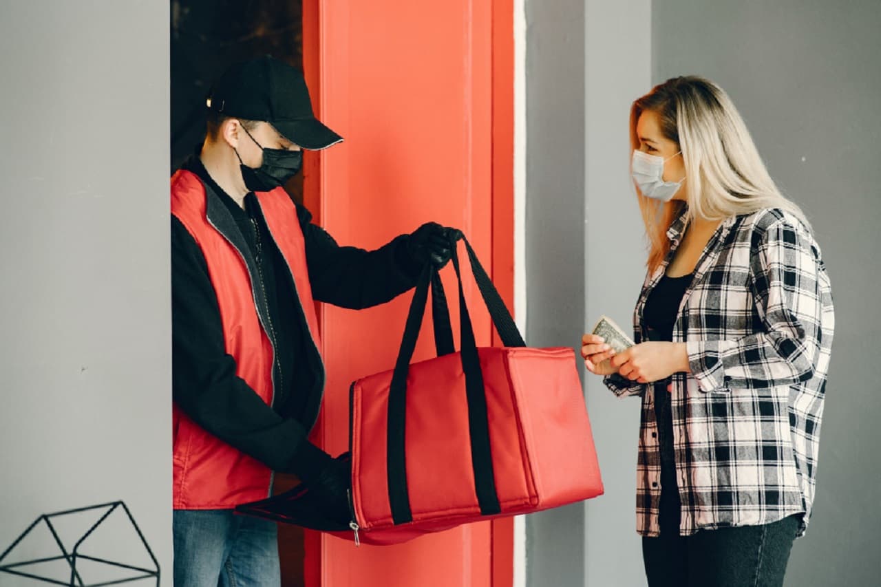 Delivery próprio cresce frente aos altos custos de marketplaces