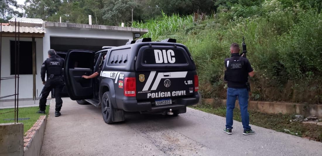 Ex-prefeito e ex-secretários de Imaruí são presos em nova fase da Operação Gêmeos do Mal